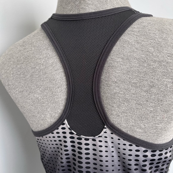 NIKE Dri-Fit Tank with attached Bra - Picture 9 of 9